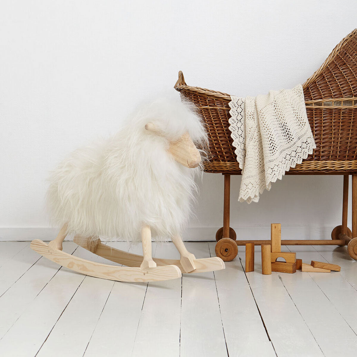 The Rocking Sheep │ Povl Kjer Design │ Made in Denmark │ Natural White Long Wool │ Large